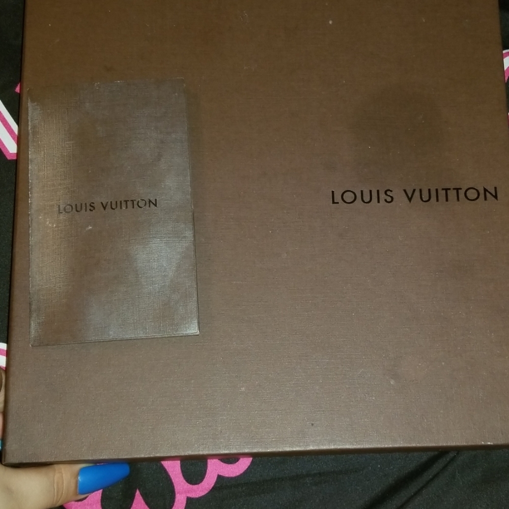 Louis Vuitton Multicolor square 70x70 Noir - Picture 6 of 7
